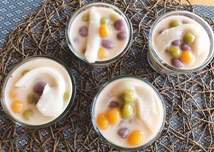 Recipe of Super Quick Homemade 🧑🏽‍🍳🧑🏼‍🍳 Rice Balls in Sweet Coconut Milk (Thai Dessert) • Bua Loy |ThaiChef Food