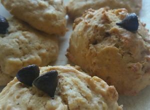Una foto de Biscuits y galletas de avena con chocolate