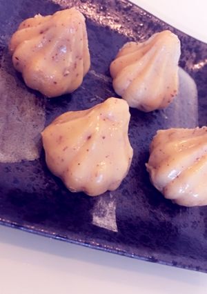 A picture of Ukadiche Modak.