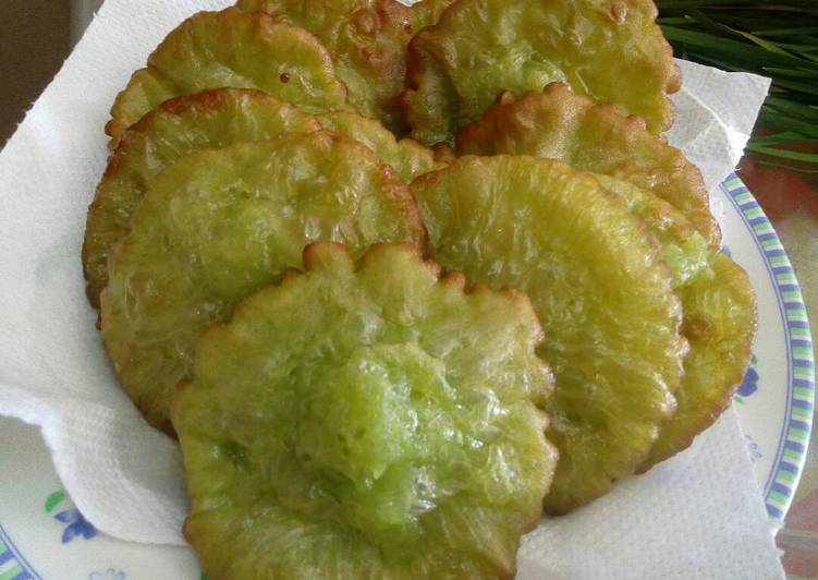  Resep  Kue  Cucur  Rasa Pandan  oleh Gek Khun GK Cookpad