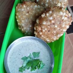 A picture of Sabudana cutlets.