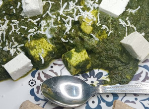 A picture of Spinach (palak paneer) 💚☘️😋.