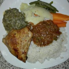 A picture of Spinach and tomato relish.
