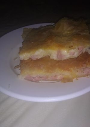 Φωτογραφία της συνταγής Ζαμπονοτυρόπιτα με κρέμα γάλακτος