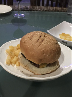 Una foto de Hamburguesa de Rib Eye Sonorense