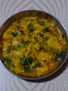 વઘારેલી રોટલી (Vaghareli Rotli Recipe In Gujarati) રેસીપી મુખ્ય ફોટો