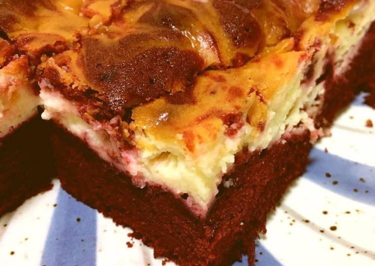 Bagaimana Membuat Red velvet cheese cake brownies Anti Gagal