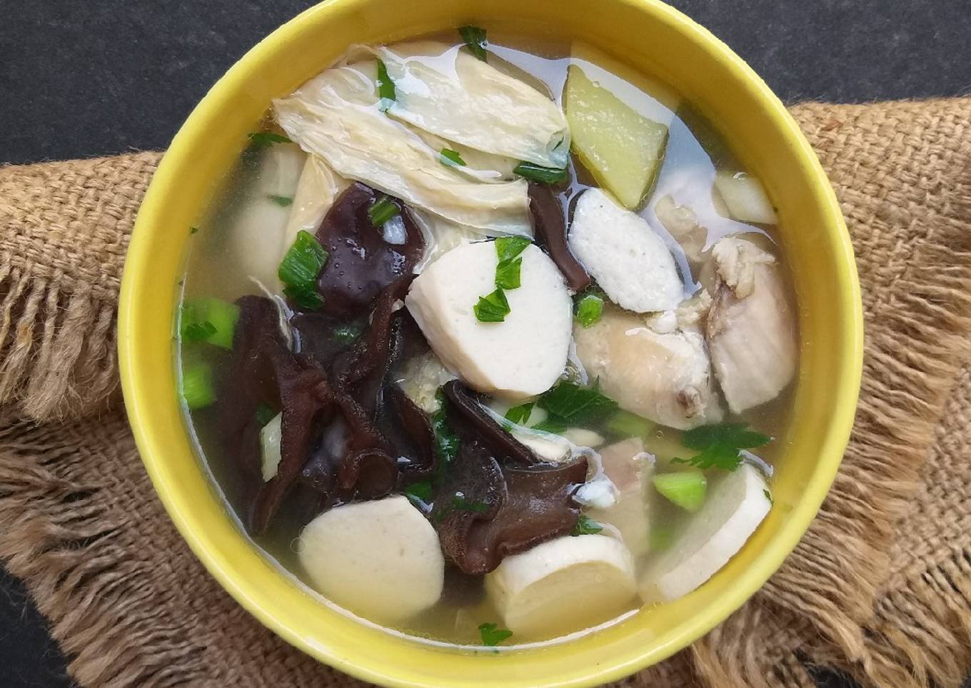 Sop Ayam Kembang Tahu