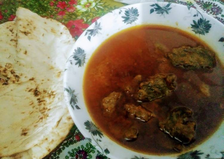Beef qurma with naan