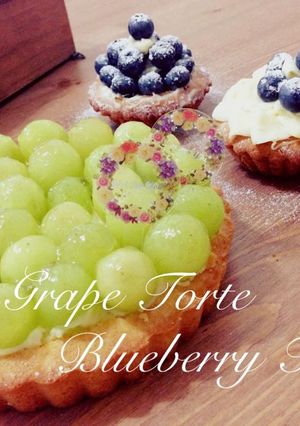 水果蛋糕 Grape & Blueberry Torte 的食譜成品照片
