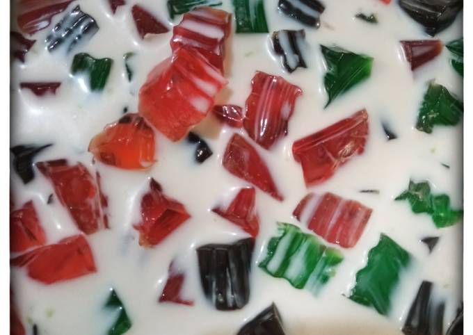 Resep Es Agar-agar Kuah Susu yang Enak Banget