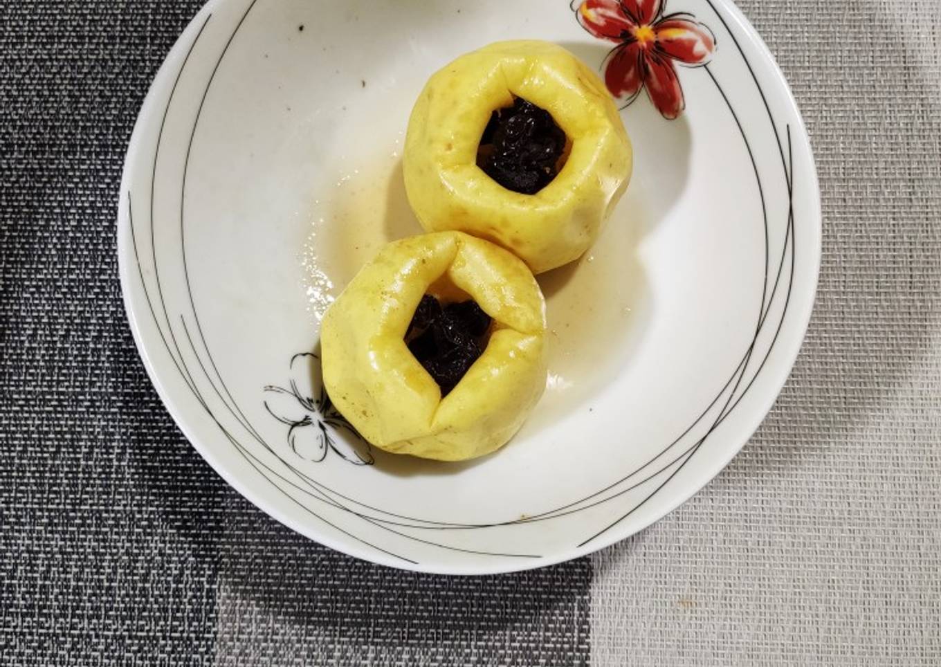 Manzana asada en microondas