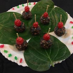 A picture of Crunchy paan balls.