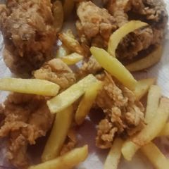 A picture of Fried Chicken wings. .