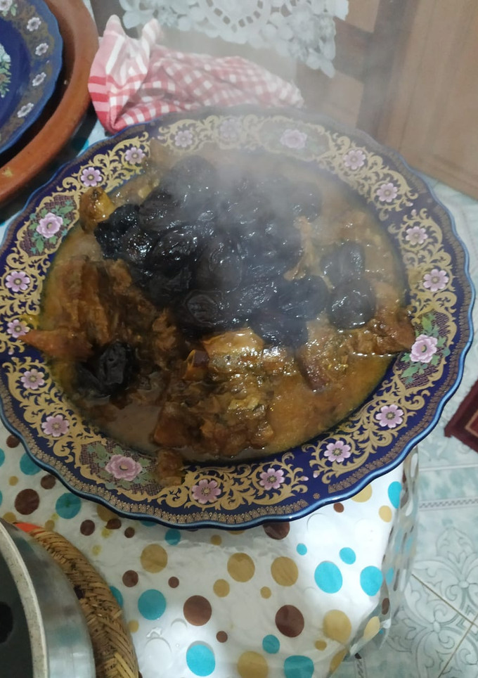 صورة لوصفة مرق باللحم والبرقوق معسل 🇲🇦🇲🇦