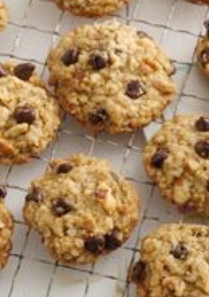 A picture of Oatmeal & Nut Chocolate Chip Cookies.