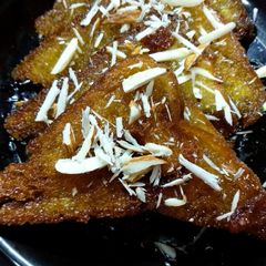 A picture of Shahi tukde.