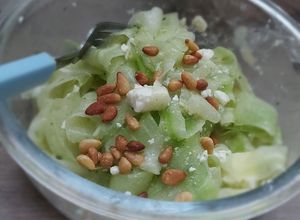 Une photo de Tagliatelles de concombre à la feta fraîcheur
