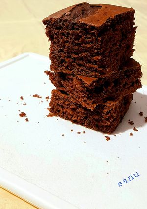 चॉकलेट ब्राउनी (chocolate brownie recipe in Hindi) रेसिपी मुख्य फोटो
