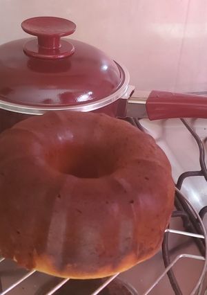 Una foto de Budín /bizcochuelo de naranja essen 18 cm +savarin