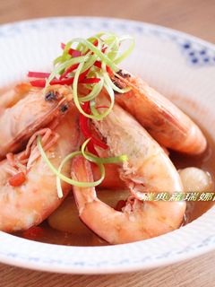 五分鐘搞定宴客菜~紙蒸啤酒蝦 的食譜成品照片