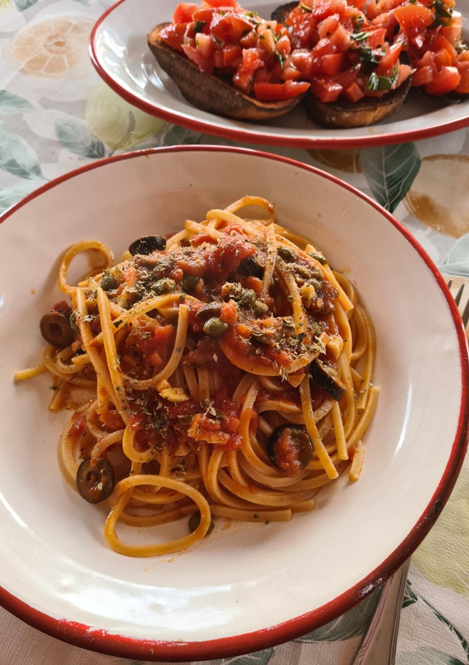 Una foto de Pasta alla puttanesca