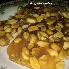 A picture of Peanut chikki.