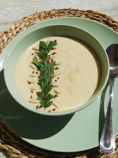Una foto de Crema de puerros con queso