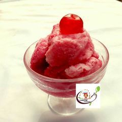 A picture of Home made vanilla ice cream.