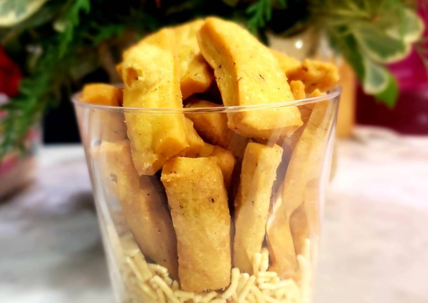 Simple Way to Make Perfect Yumm snacks NAMAKPARE