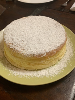 A picture of Jiggly Japanese Cheesecake.