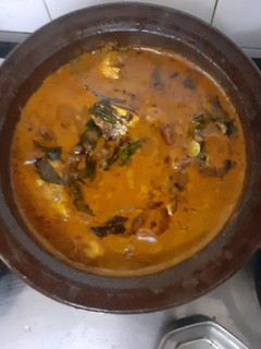 மண் சட்டி நெய் மீன் குழம்பு(nei meen kulambu recipe in tamil) செய்முறை முக்கிய புகைப்படம்