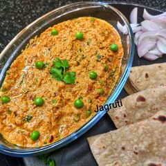 A picture of Khus Khus Matar Curry (Poppy Seeds Green Peas Curry) !!.
