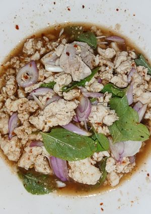 รูปของ ลาบไก่สับ | Minced Chicken Spicy Salad