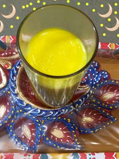 लौंग काली मिर्च दूध (laung kali mirch doodh recipe in Hindi) रेसिपी मुख्य फोटो