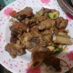 A picture of Deep fried meat.