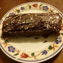 Yule log A picture of Yule log.