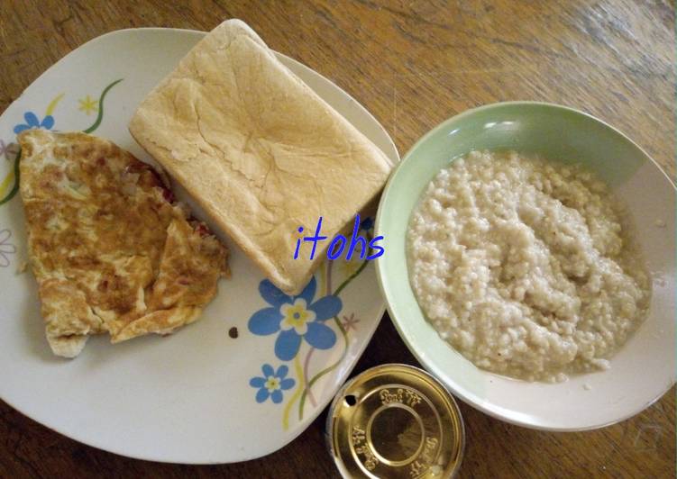 Oat, bread and fried egg