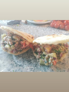 Foto principal de Arepa con sardina y pico de gallo