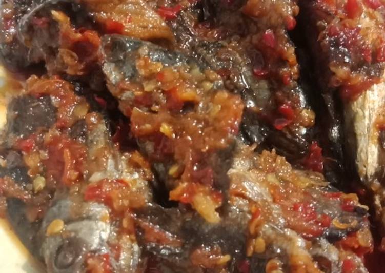 IKAN ASIN (SEPAT) BUMBU BALADO đ