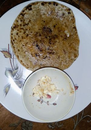 मूली का पराठा (mooli ka paratha recipe in Hindi) रेसिपी मुख्य फोटो