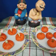 A picture of Ladoo.