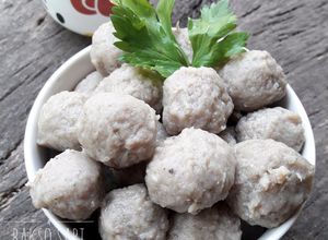 Foto resep Bakso Sapi Homemade (bs daging frozen bs fresh)