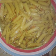 A picture of Macaroni.