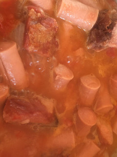 Una foto de Costillitas y salchichas (de lata)