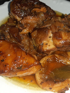 Una foto de Paletilla de cordero guisado 🍋🍗