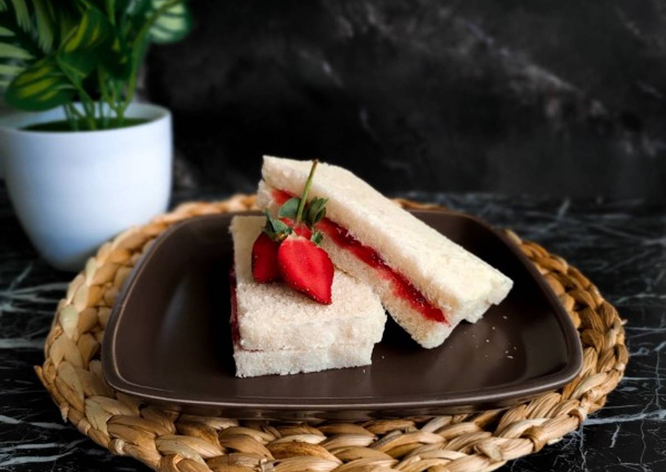 Homemade strawberry jam sandwich #merahputih