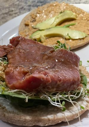 Una foto de Sándwich de atún