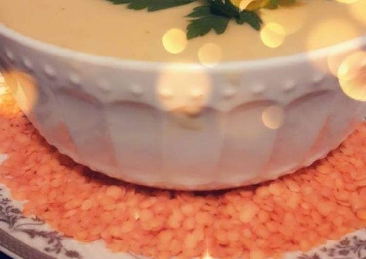 شوربة العدس الأحمر بالطريقة التركية