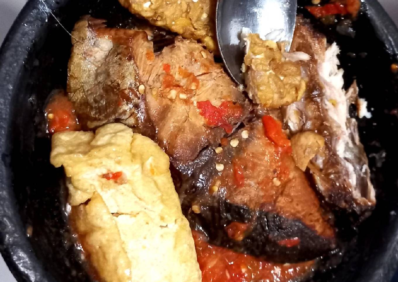 Penyet Ikan tengiri sambel trasi